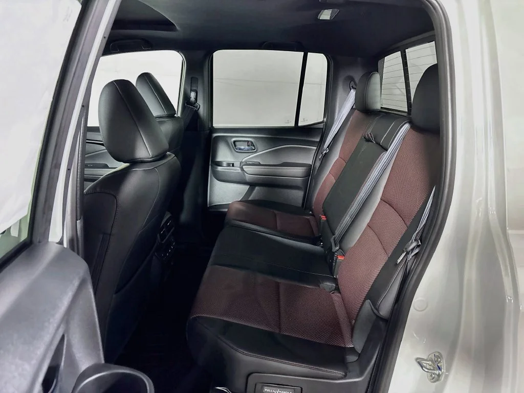 New 2026 Platinum White Pearl Honda Black Edition image 21