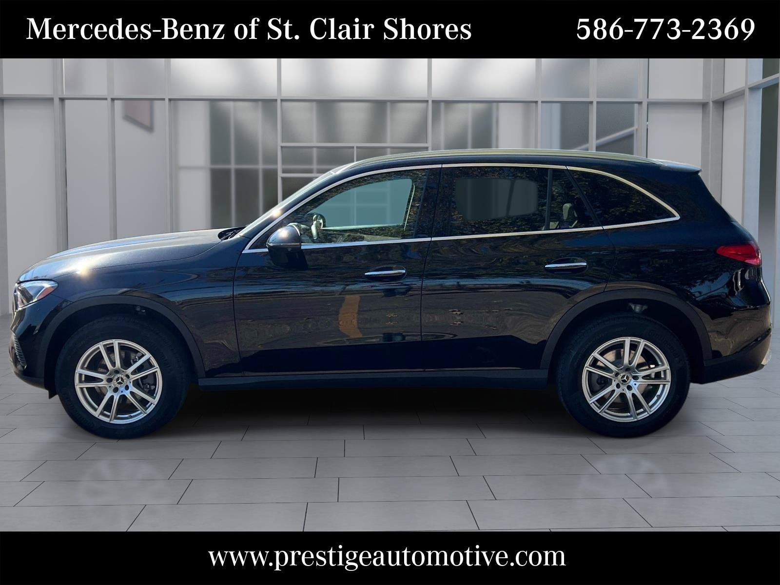 Certified Used 2023 Black Mercedes-Benz GLC 300 image 2