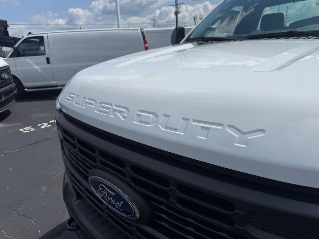 New 2026 Oxford White Ford F-450® XL image 12
