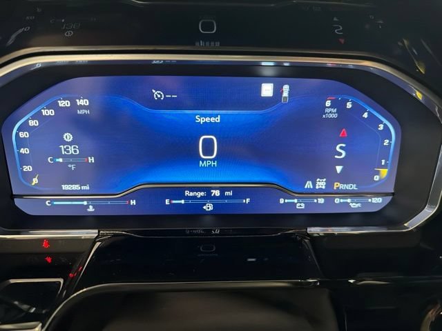 Used 2023 Summit White Chevrolet RST image 16