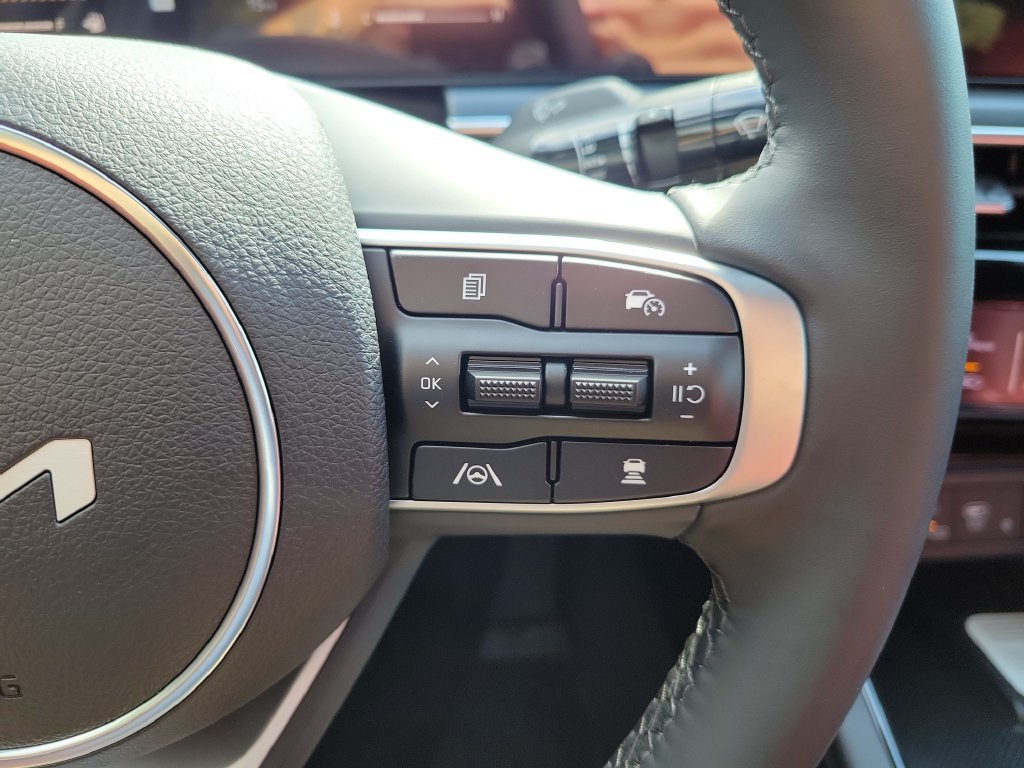 New 2026 Aurora Black Pearl Kia GT-Line FWD image 25