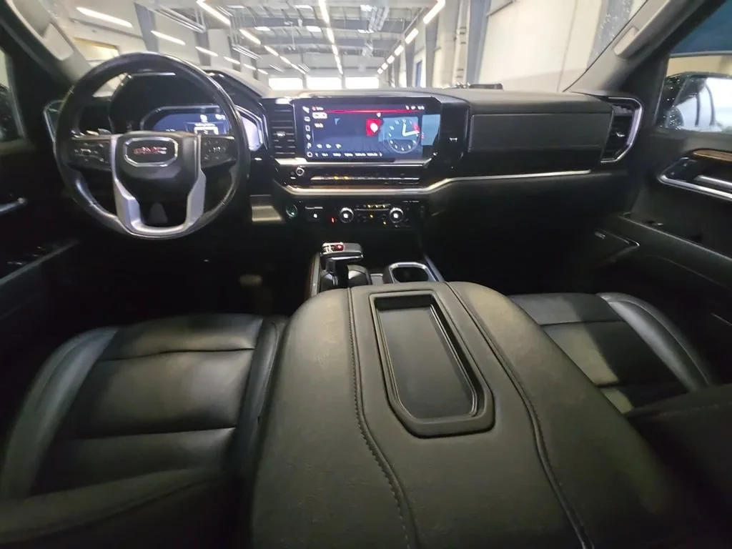 Certified Used 2022 ONYX BLACK GMC Elevation image 21