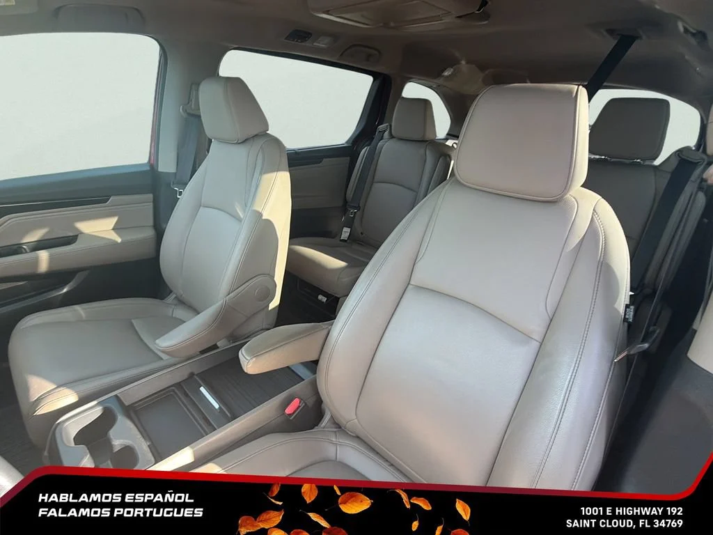 Used 2023 Red Honda Touring image 25