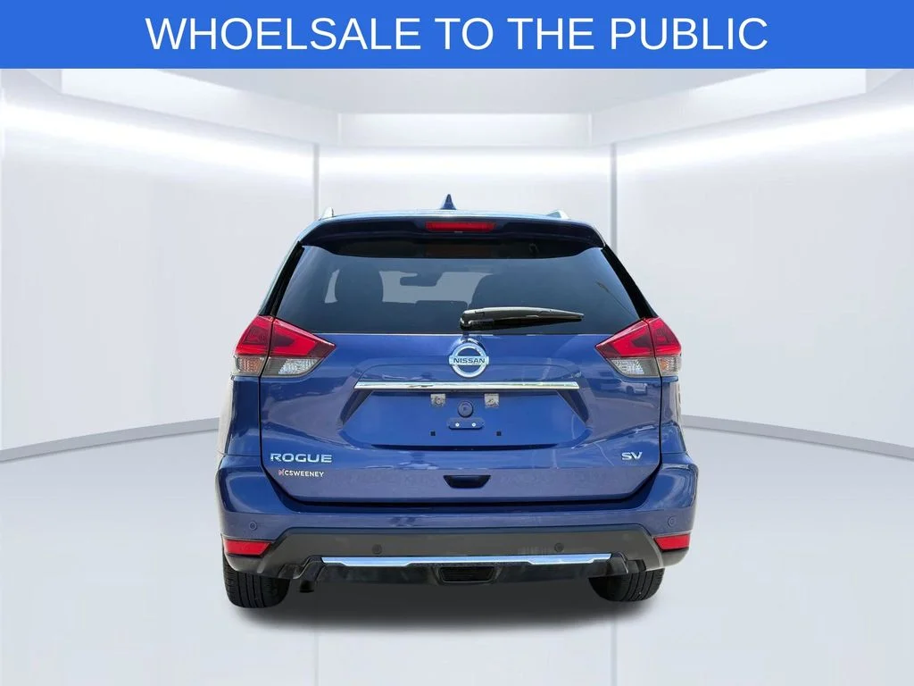 Used 2020 Blue Nissan SV image 27