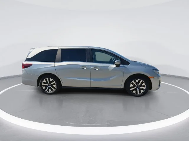 Used 2025  Honda EX-L image 9