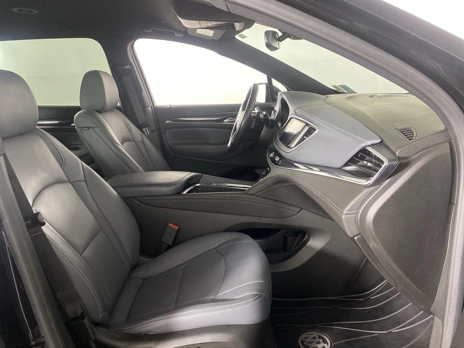 Used 2024 Ebony Twilight Metallic Buick Essence image 28