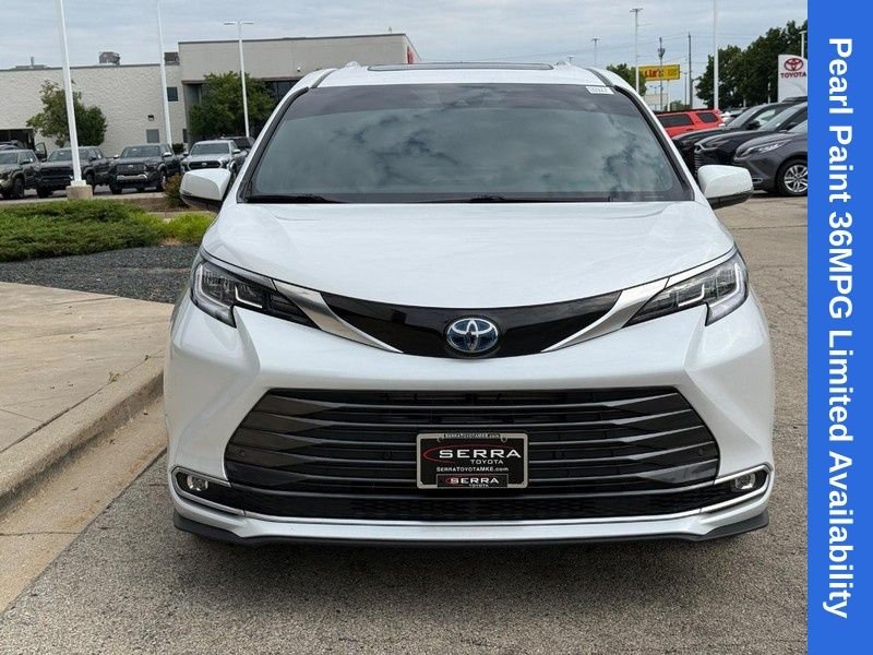Used 2025 Pearl Toyota Limited image 8
