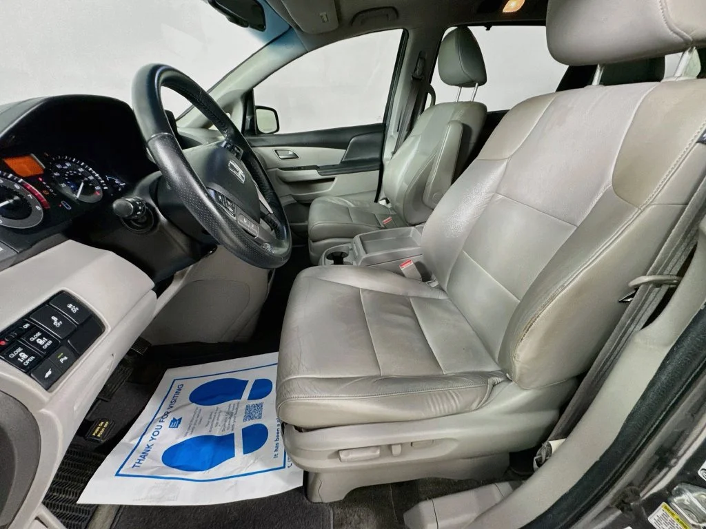 Used 2011 Gray Honda Touring image 25