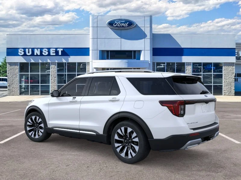 New 2026 Star White Metallic Tri-Coat Ford Platinum® image 4