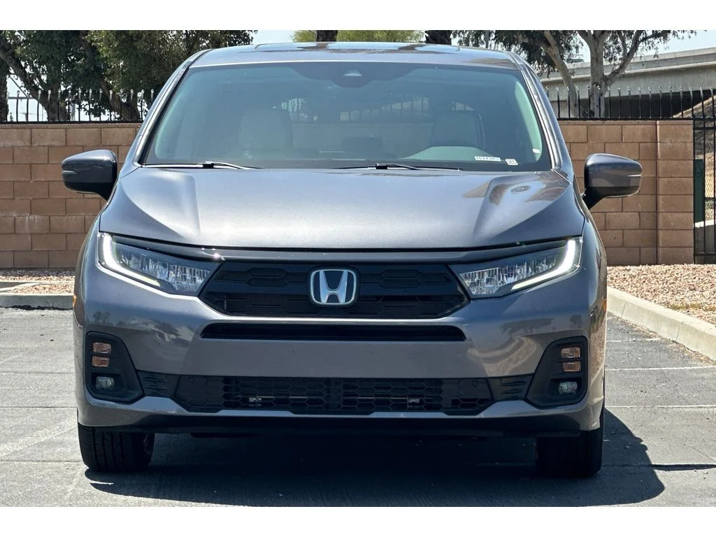 New 2026 Modern Steel Metallic Honda Touring image 10