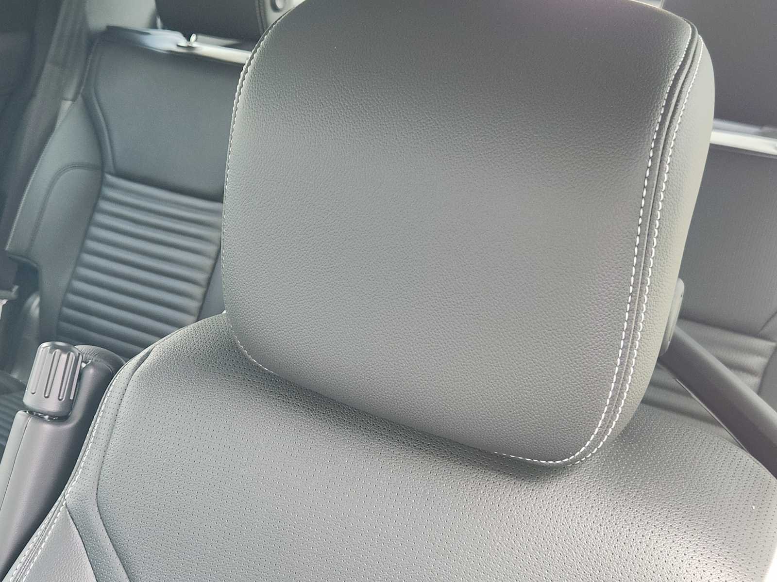 New 2026 Eiger Grey Land Rover S image 25