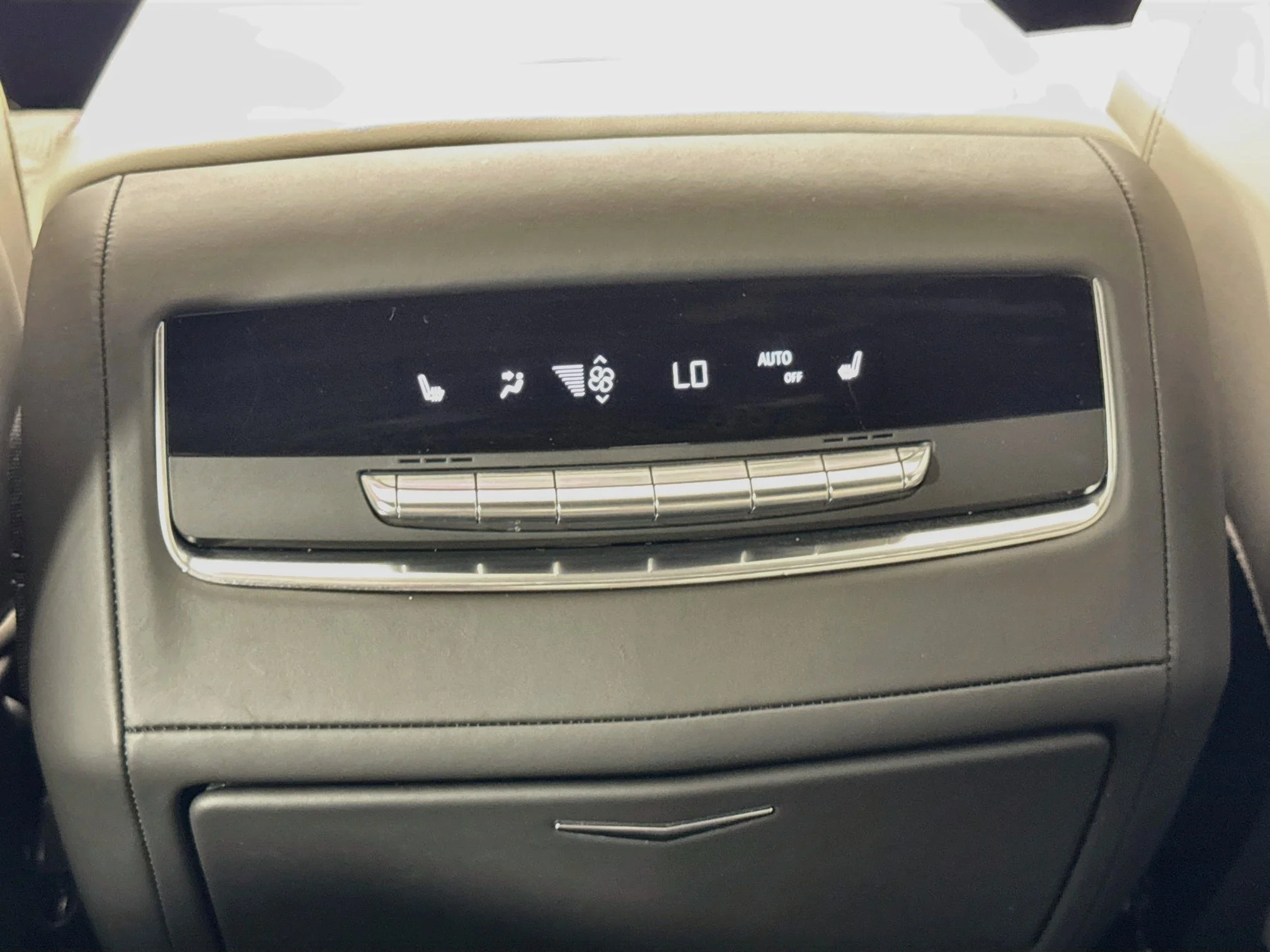 Used 2026 Vibrant White Tricoat Cadillac V-Series image 30