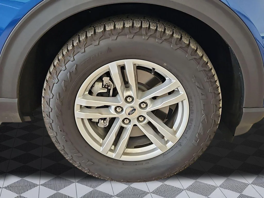 Used 2021 Blue Metallic Ford XLT image 30