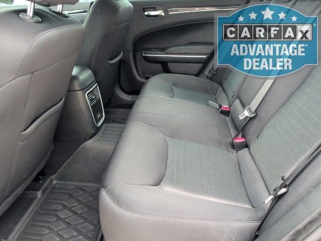 2023 Chrysler 300 Touring - Photo 7