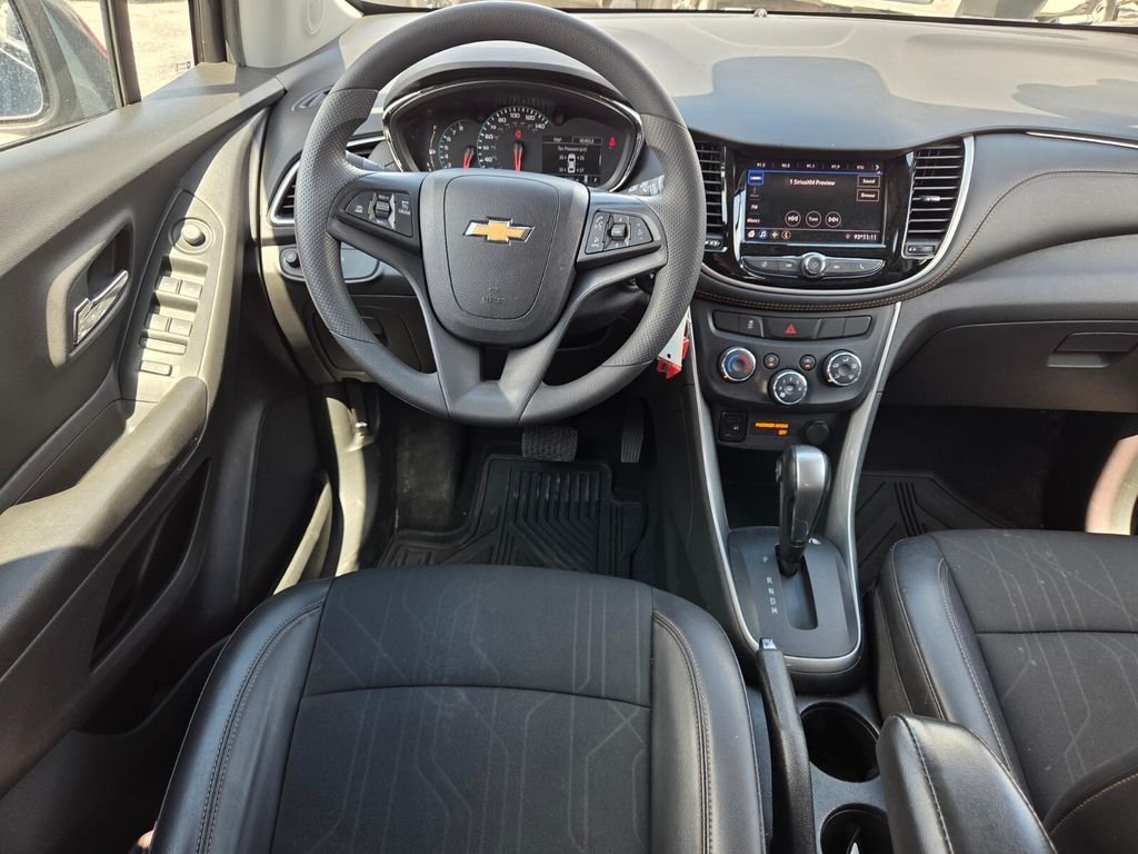 Used 2022 Gray Chevrolet LT image 7