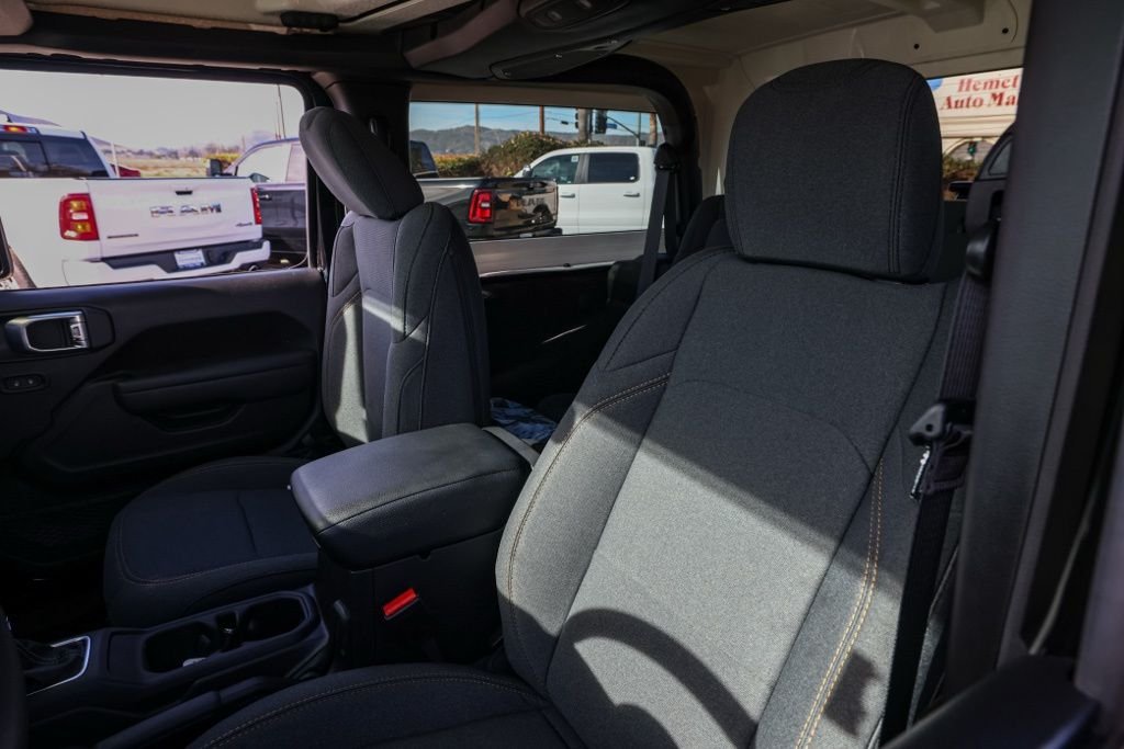 New 2026 Black Clear-Coat Exterior Paint Jeep Sport image 14