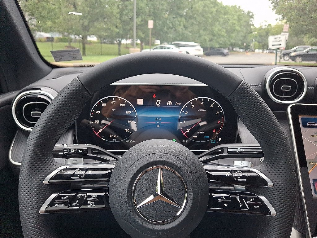 New 2027 Black Mercedes-Benz GLC 300 image 19