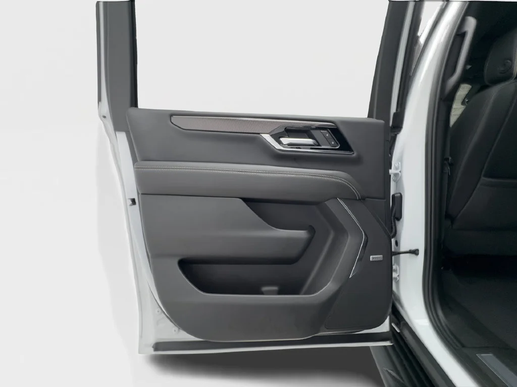Used 2026 White GMC Elevation image 28