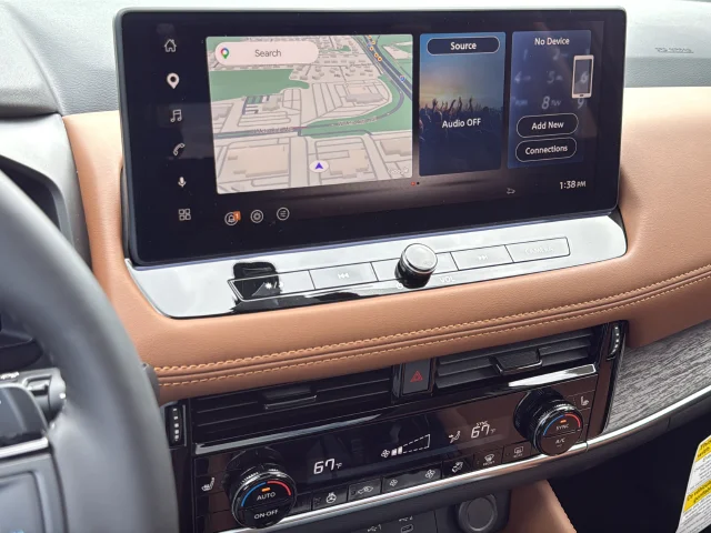 New 2026 Obsidian Green Pearl Nissan Platinum image 14