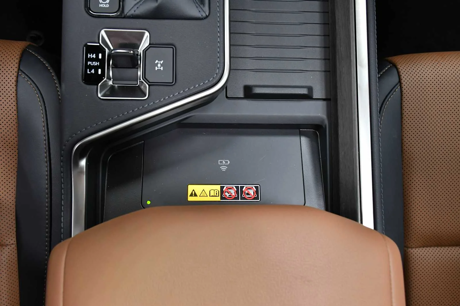 Used 2026 Eminent White Pearl Lexus Premium+ image 22