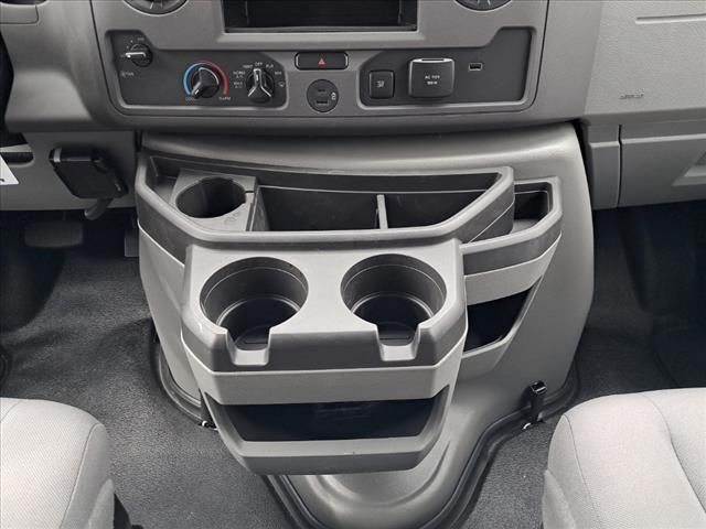 New 2025 Oxford White Ford E-350 SRW image 19