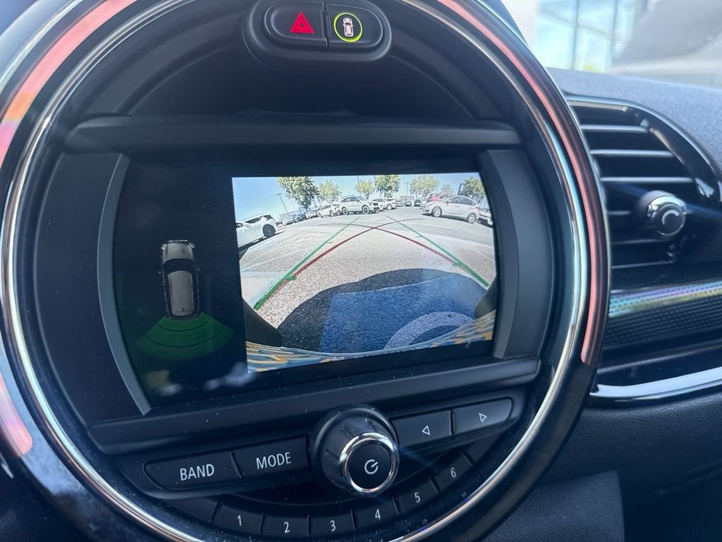 Used 2019 White MINI Classic image 13