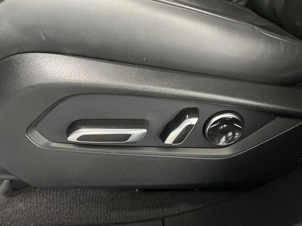 Used 2023 White Acura A-Spec Package image 3