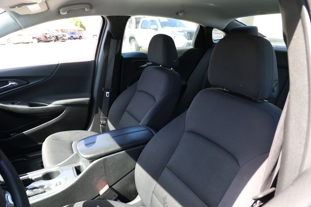 Used 2023 White Chevrolet LT image 14
