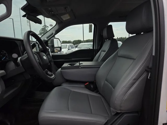 New 2026 Oxford White Ford F-250® XL image 29