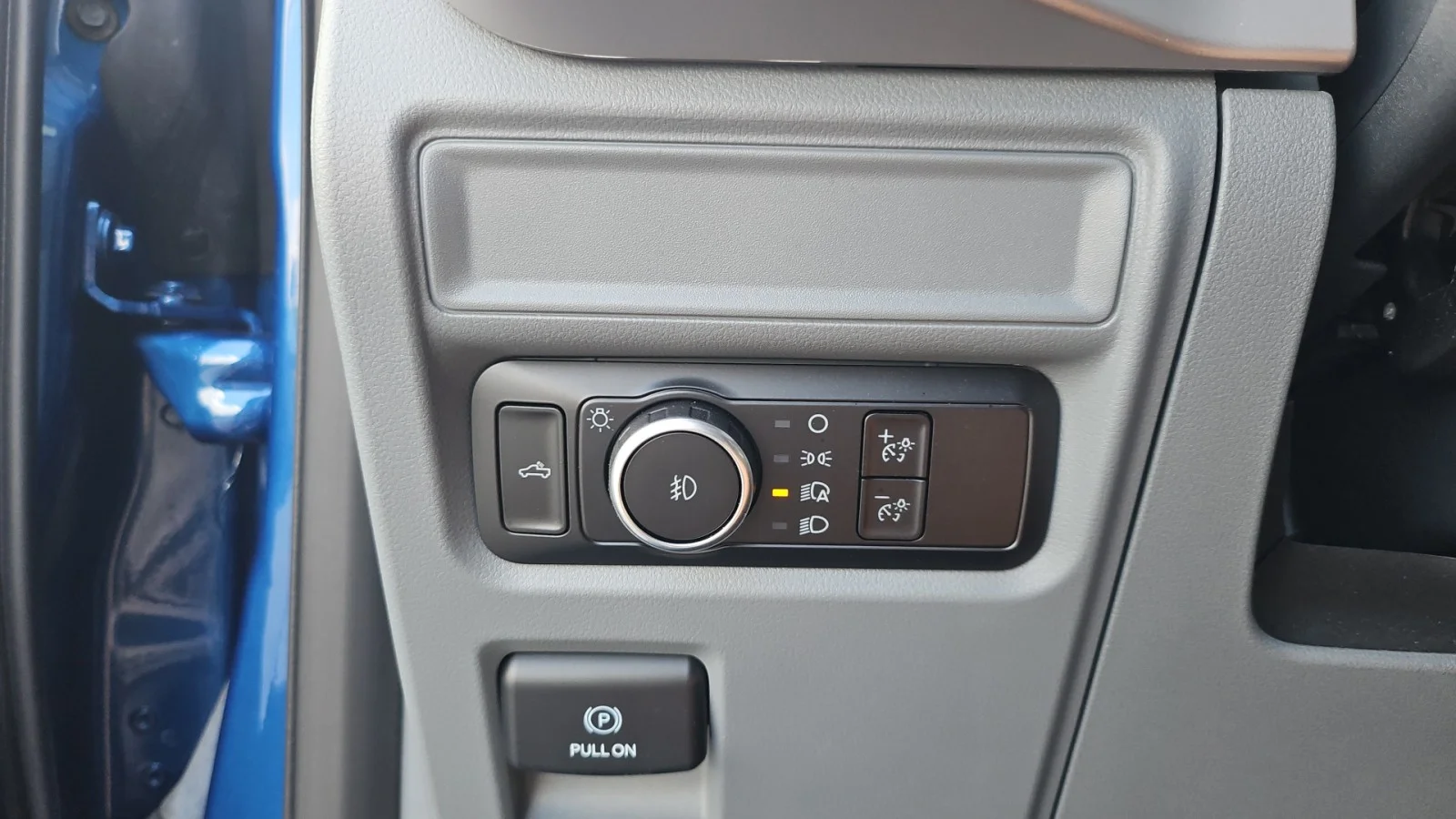 Used 2023 Blue Ford XLT image 17