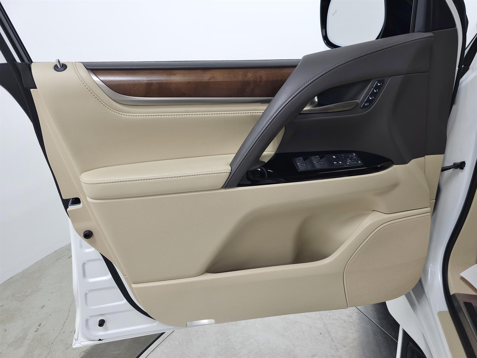 Certified Used 2021 White Lexus Two-Row image 16