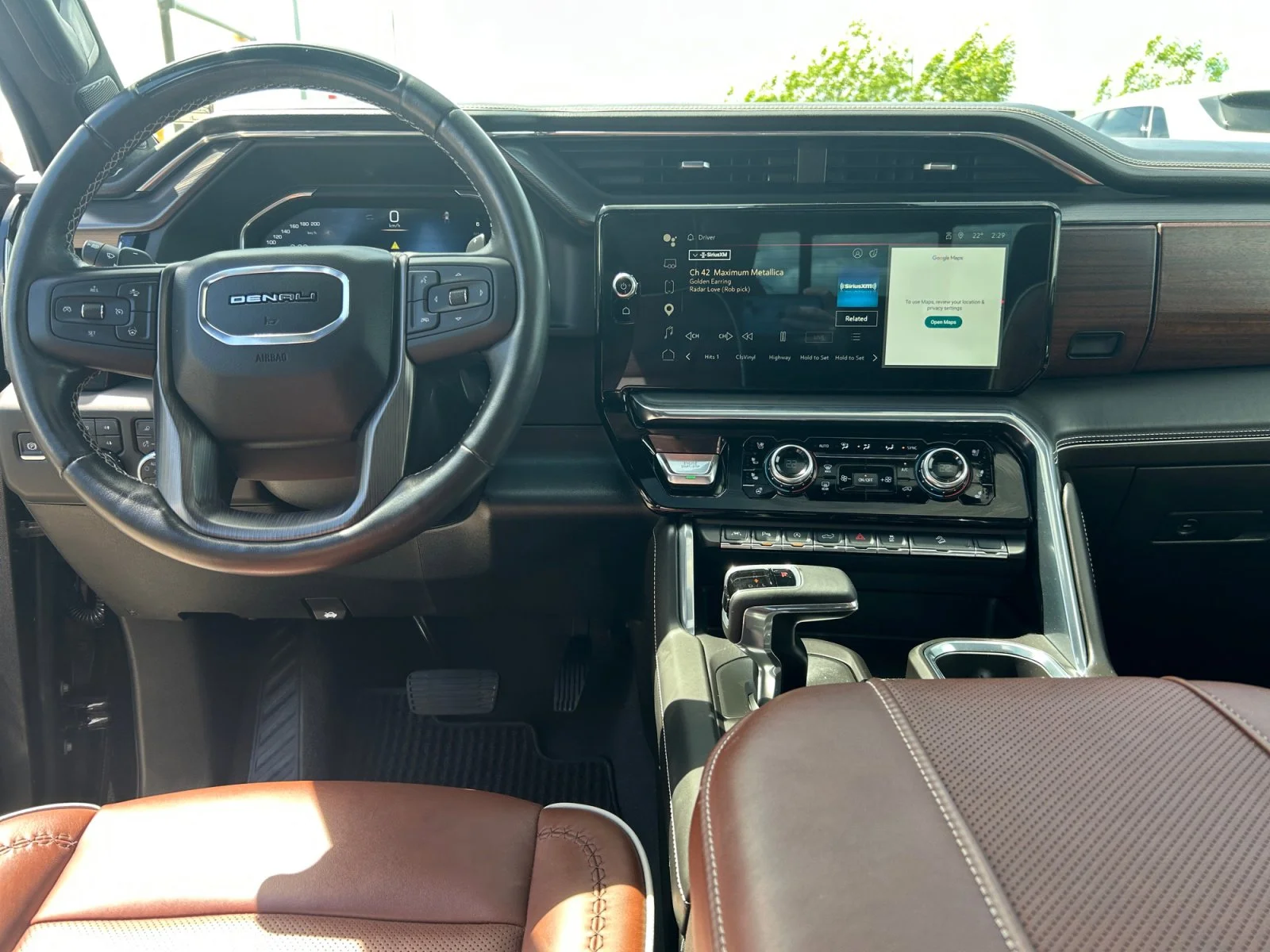 Used 2025 Black GMC Denali Ultimate Crew Cab image 21