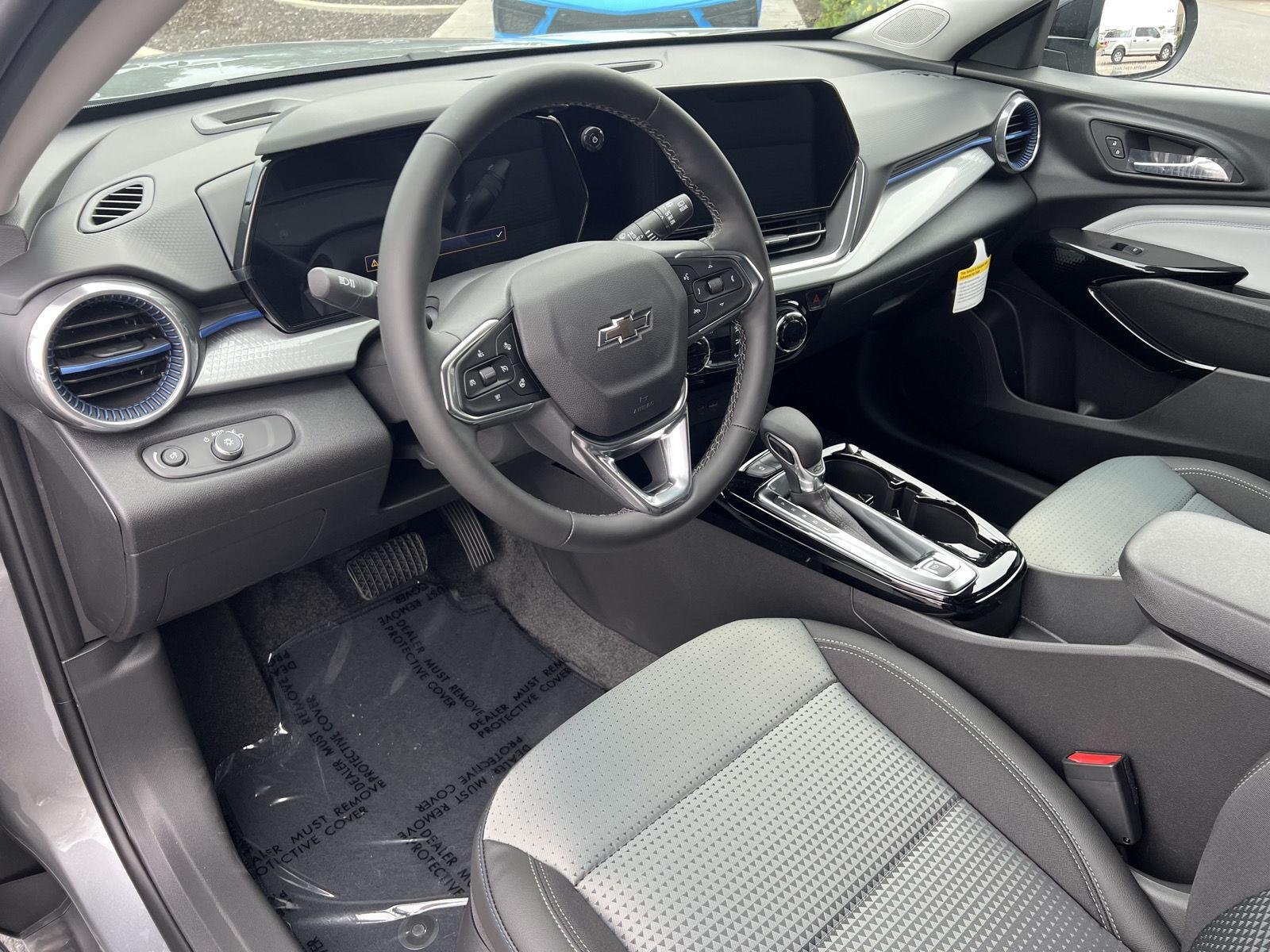 2026 Chevrolet Trax LT - Photo 17