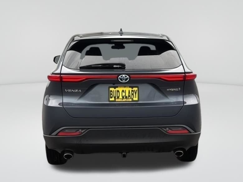 2022 Toyota Venza LE photo 4