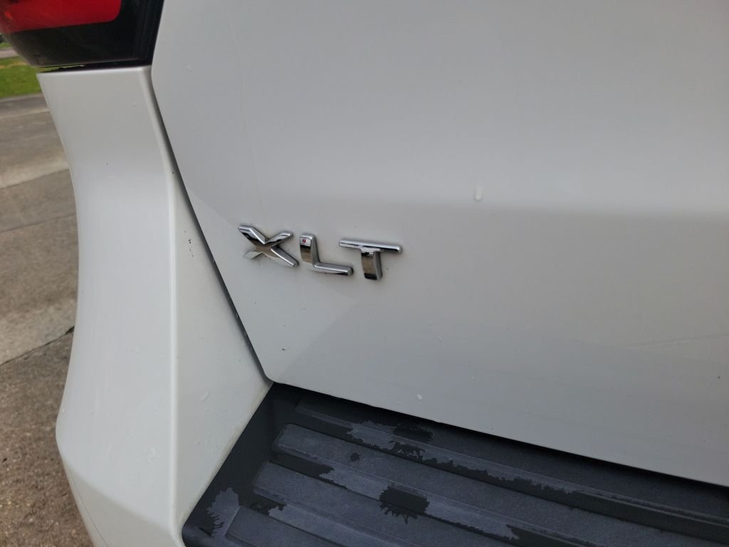 Used 2023 White Ford XLT image 5