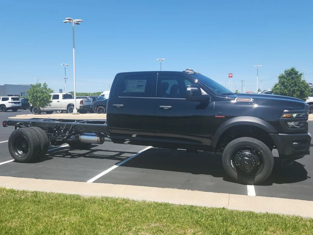 2026 RAM 5500 Big Horn 4X4 Crew Cab DRW 197" WB's photo