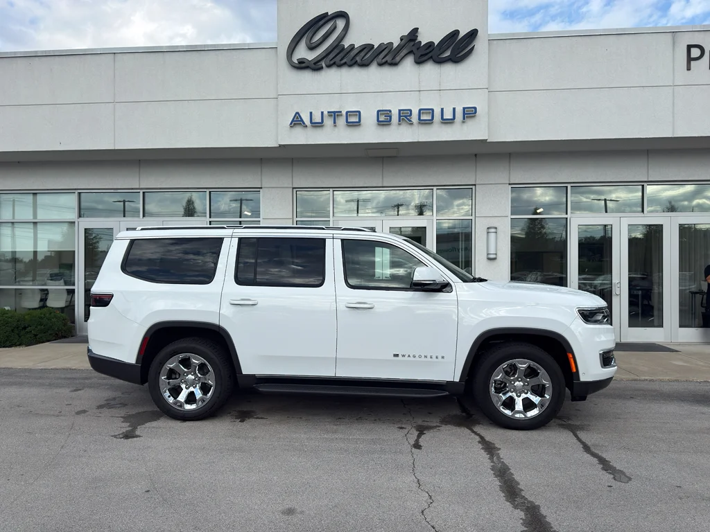 Used 2022 Bright White Clearcoat Jeep Series I image 8