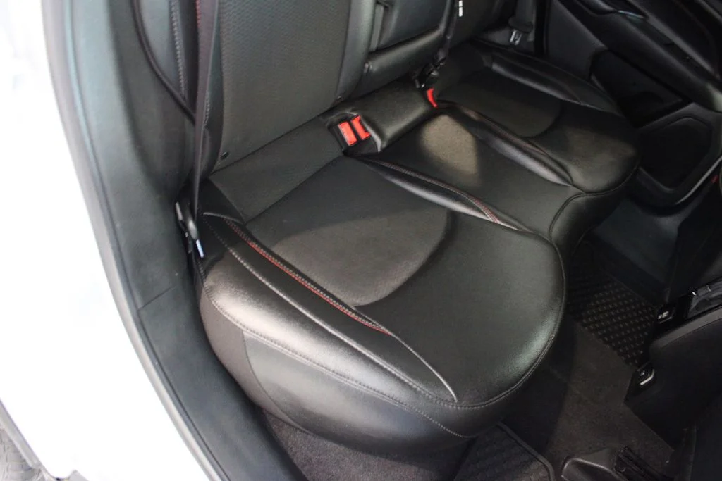 Used 2024 Silver Jeep Trailhawk image 27