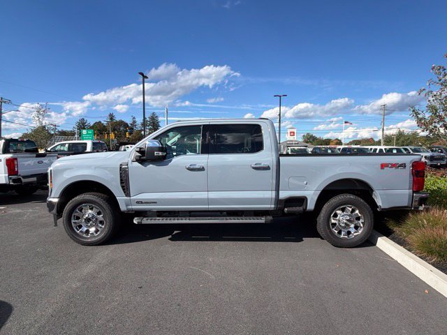 New 2026 Glacier Gray Metallic Tri-Coat Ford F-350® Lariat® image 8