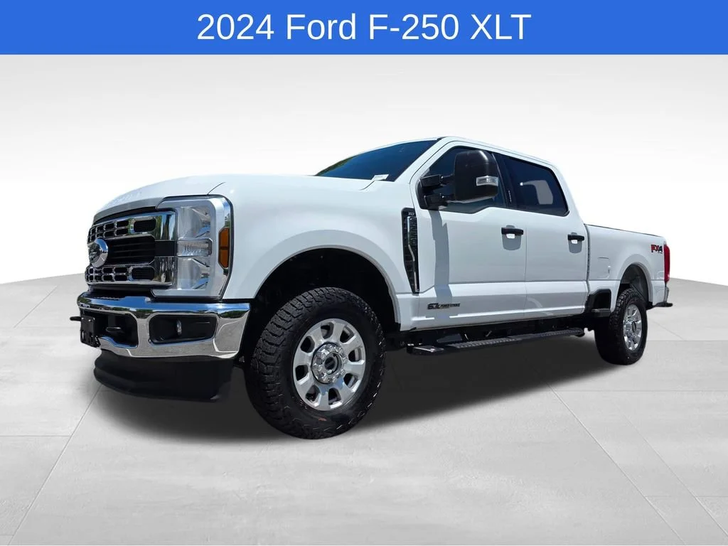 Used 2024 White Ford XLT image 10