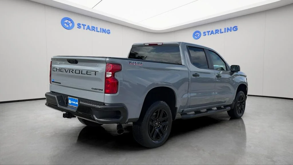 Used 2025 Slate Gray Metallic Chevrolet Custom Trail Boss image 9