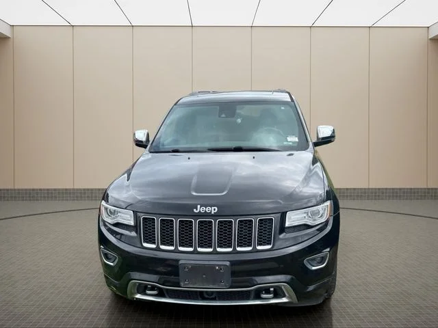Used 2015 Black Jeep Overland image 6