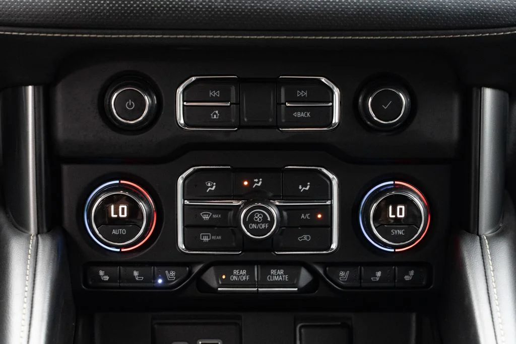 Used 2021 Gray Chevrolet Premier image 17