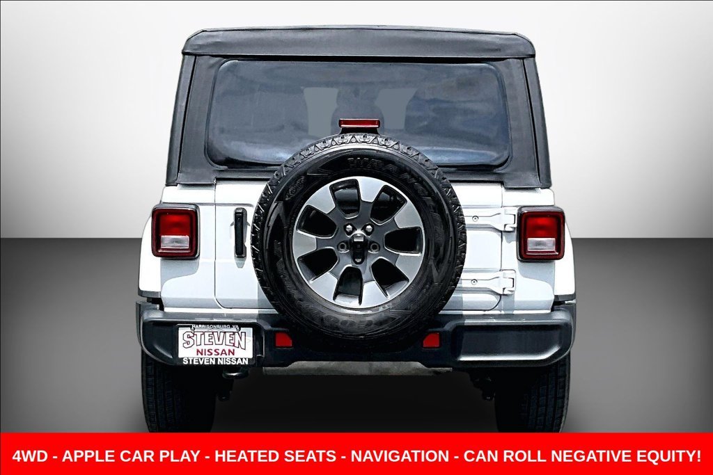 Used 2022 White Jeep Unlimited Sahara image 5