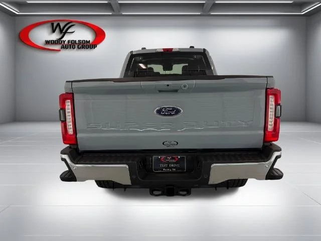 New 2026 Glacier Gray Metallic Tri-Coat Ford F-250® Lariat® image 27