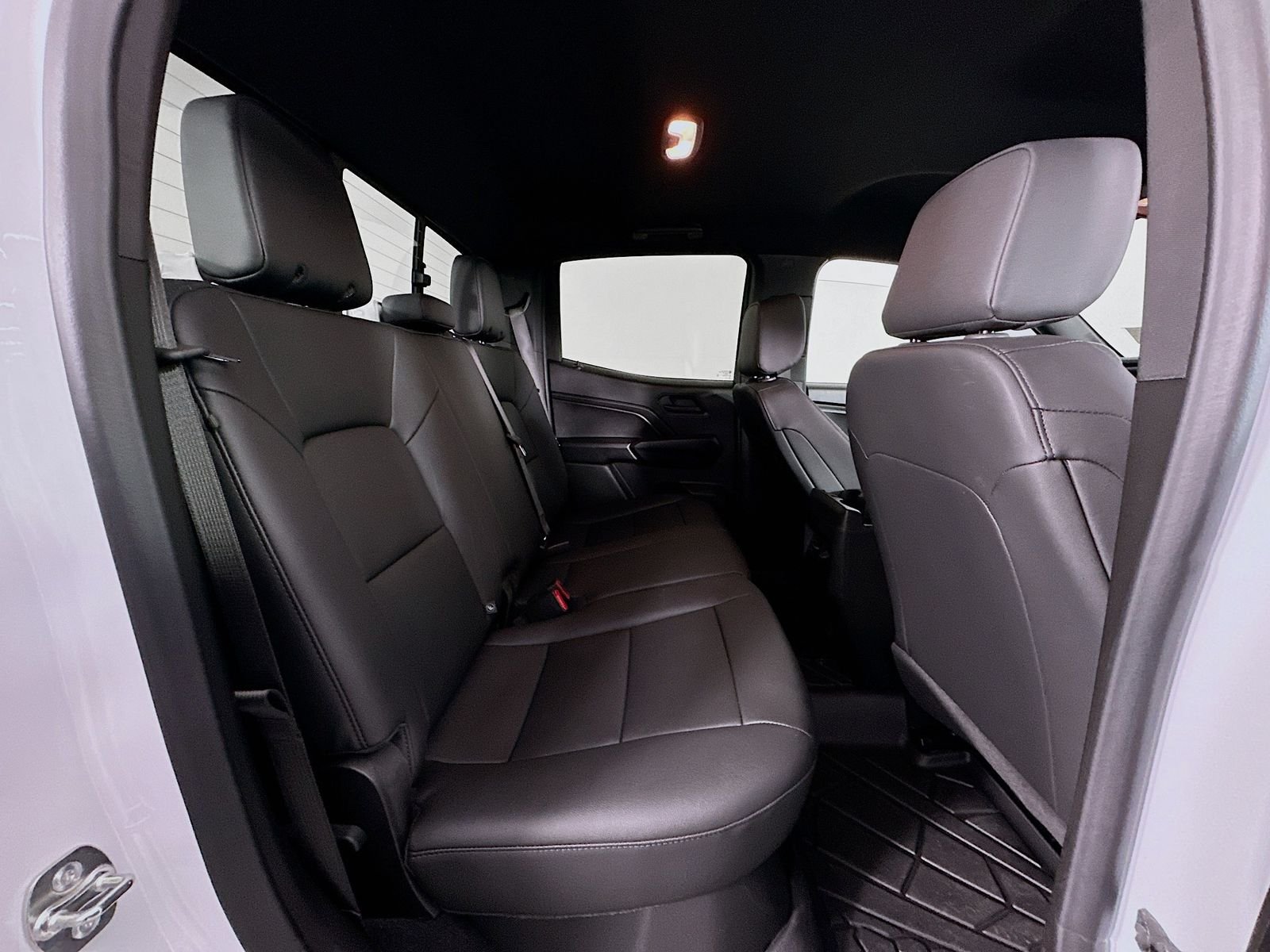 Used 2026 Summit White Chevrolet Trail Boss image 28