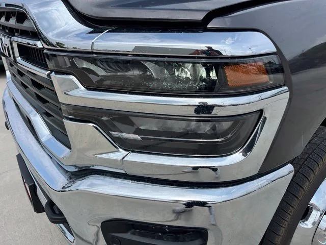 New 2027 Granite Crystal Metallic Clear-Coat Exterior Paint RAM Tradesman image 13