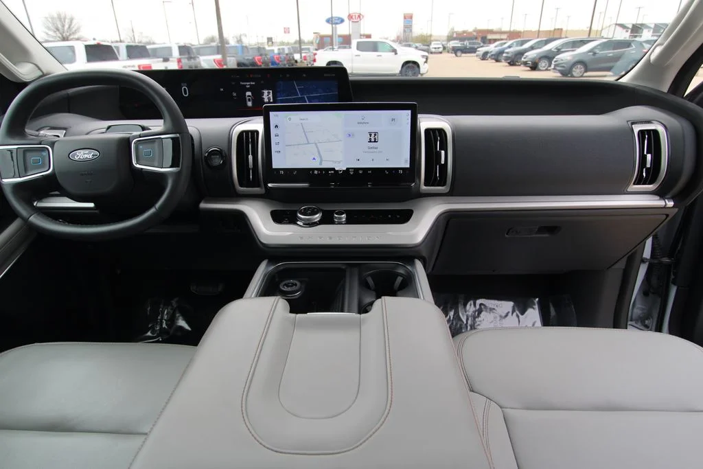 Used 2025 Silver Ford Active image 51