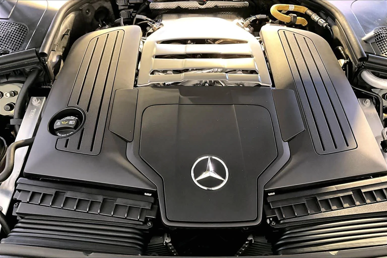 New 2027 MANUFAKTUR Olive Metallic Mercedes-Benz S 580 image 14