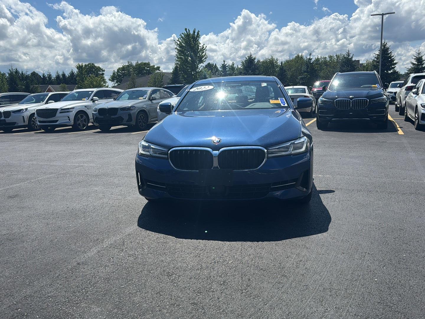 Used 2022 Phytonic Blue Metallic BMW 540i xDrive image 8